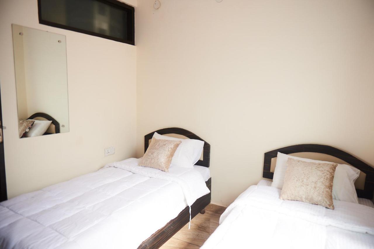 Himalayan Hostel New Delhi Ngoại thất bức ảnh